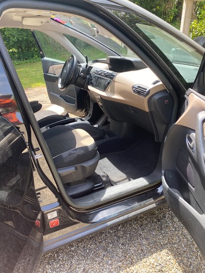 Nettoyage C4 Picasso- avant/après