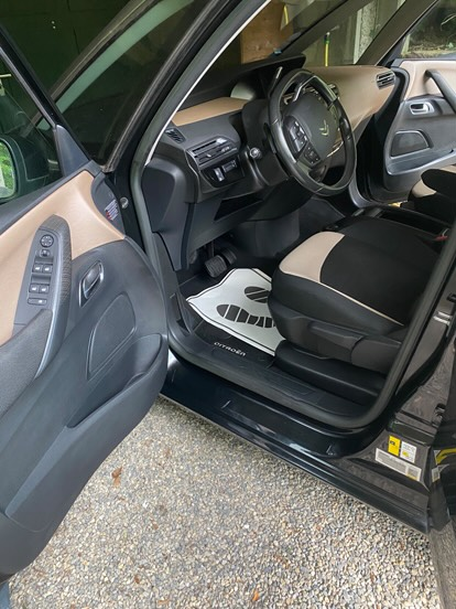 Nettoyage C4 Picasso- avant/après