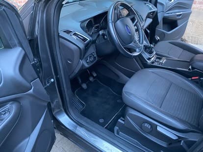 Nettoyage Ford Kuga