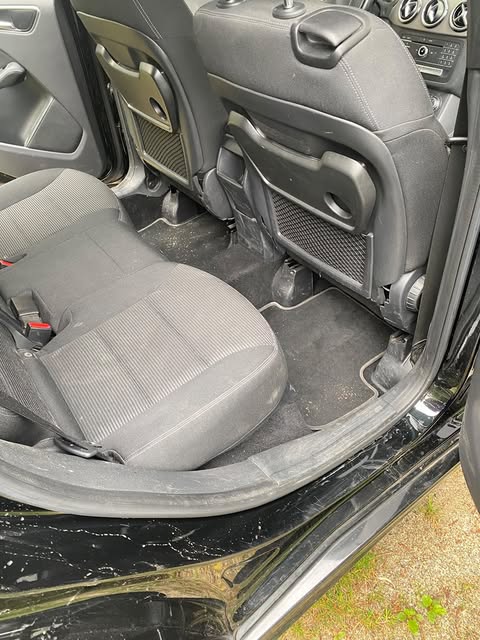 Nettoyage C4 Picasso- avant/après
